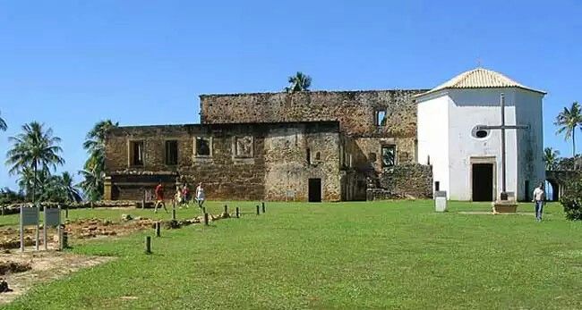 Castelo Garcia D'Ávilla, obra de arquitetos brasileiros

