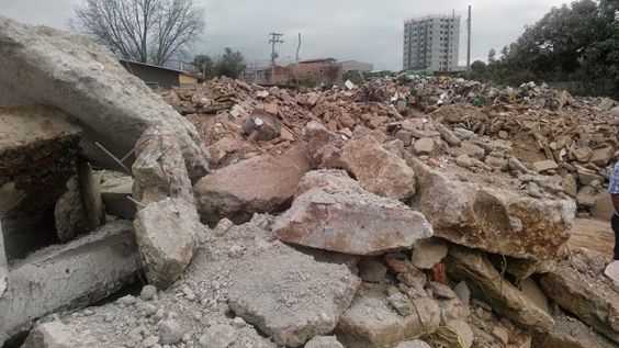 pedras de demolição