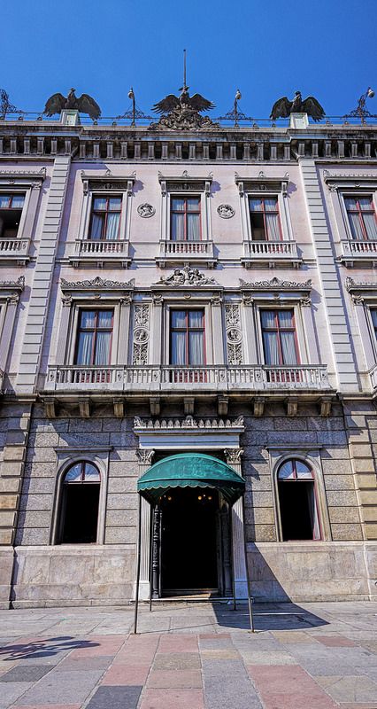 Fachada de edifício Fachada de edifício