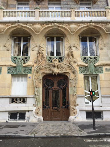 Lavirotte Building