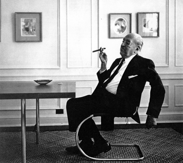 mies van der rohe pai da arquitetura minimalista